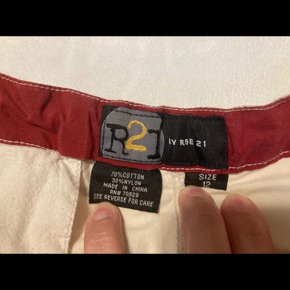 R21 by Rue 21 Shorts in size 12 - Picture 2 of 10
